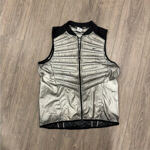Nike Aeroloft 800 vest Large Silver